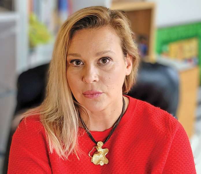 Asya Širovnik Moškon – regresoterapevtka