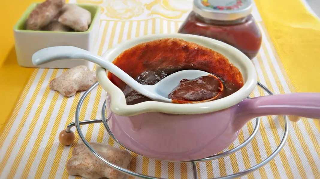 Domača slivova marmelada