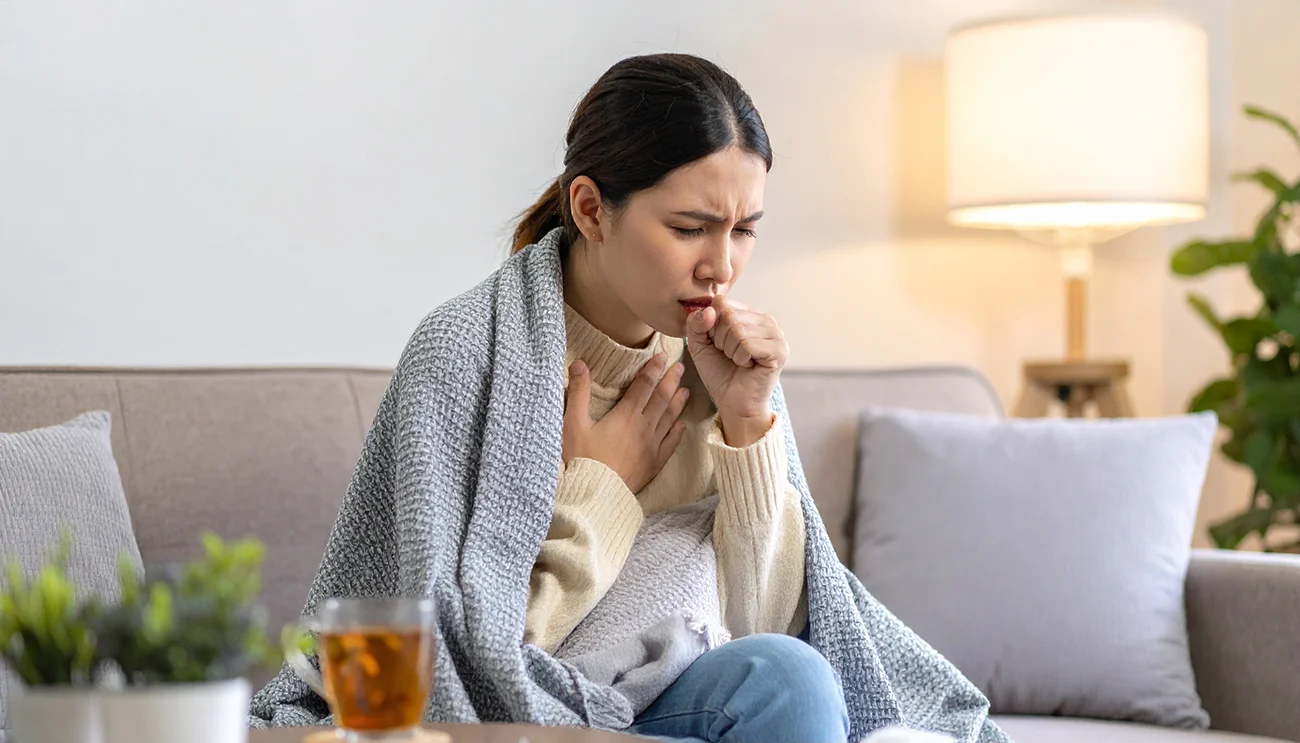 Dolgotrajen kašelj ni vedno nedolžen – To so opozorilni znaki, da je treba ukrepati