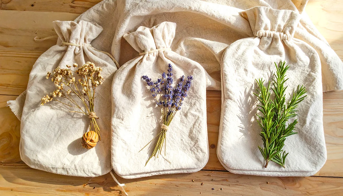 Izdelajte domace zeliscne oblize ki grejejo in lajsajo bolecine Izdelajte domace zeliscne oblize ki grejejo in lajsajo bolecine