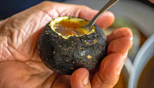 Sirup iz črne redkve, ki hitro pomiri kašelj in okrepi dihala