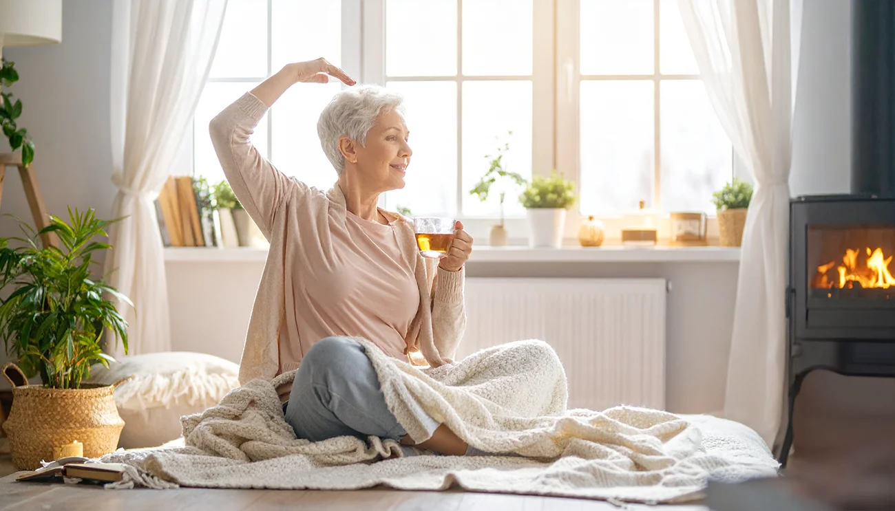 Zakaj nas pozimi pogosteje bolijo sklepi? S temi naravnimi rešitvami jih boste spet ‘ogreli’