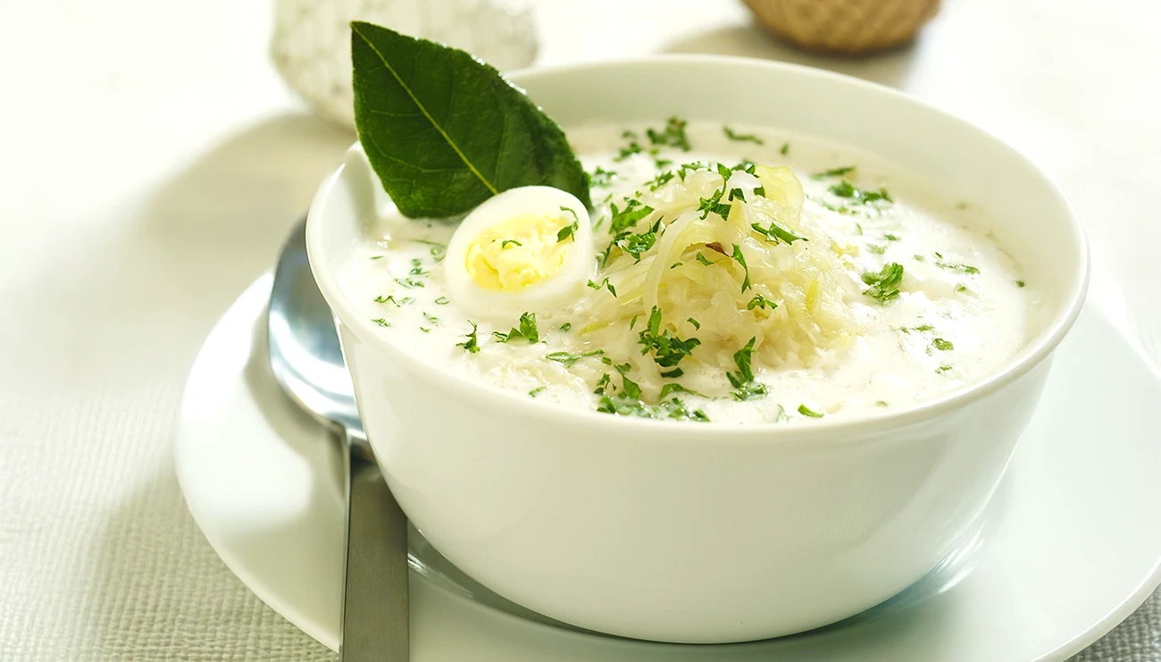 Zeljna juha – kremasta klasika, ki vedno pogreje
